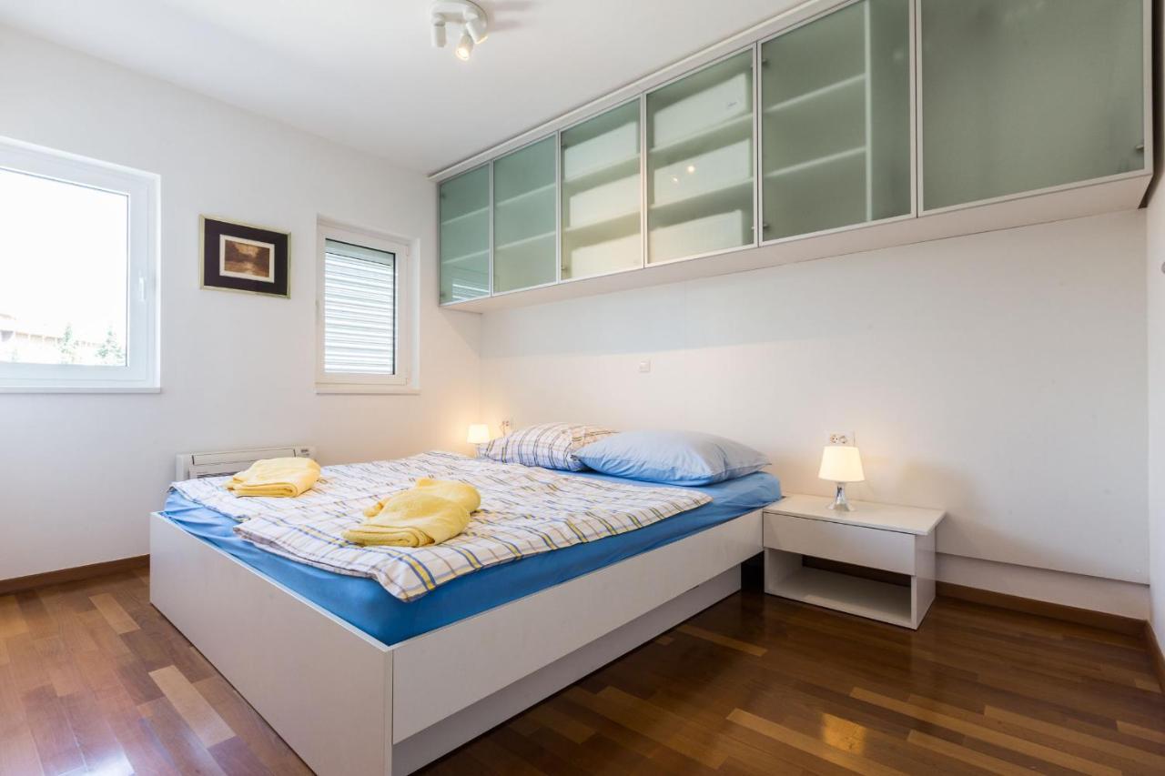 Hoplite 2Br Apartment With Free Parking Zadar Buitenkant foto